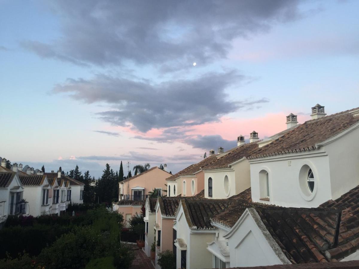 Charming 1 Bedroom Suite With Shared Kitchen Next To Puerto Banus ماربيا المظهر الخارجي الصورة